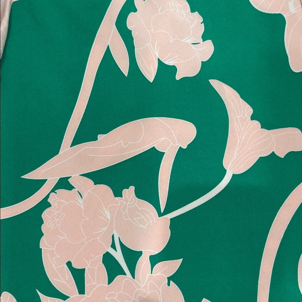 Jade Melody Tam Kelly Green and Pink Floral Blouse, S - Picture 2 of 12